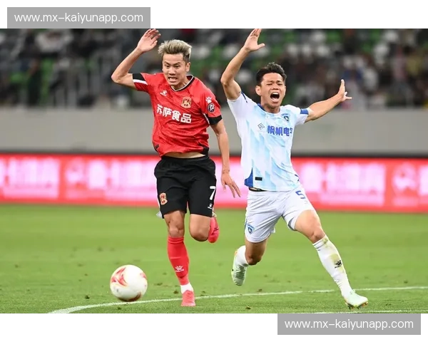 中甲高清直播:足球迷的春天,精彩不停歇 中甲高清直播:足球迷的春天,精彩不停歇